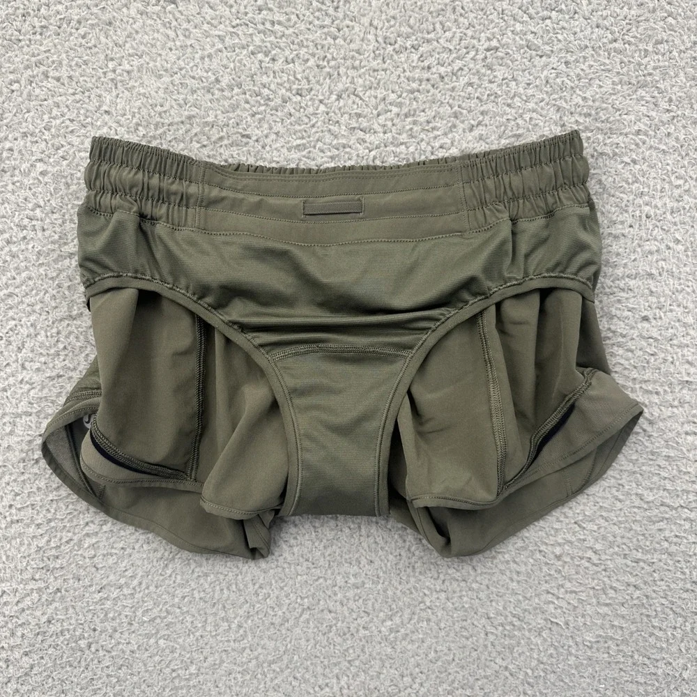 Lululemon Hotty Hot Shorts Low Rise 2.5